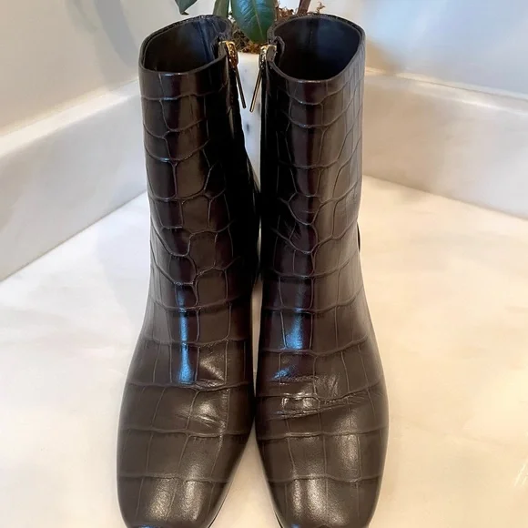 Cole Haan, Gemma Ankle Boots, Sz 8, Dark Brown Croc-Embossed. Worn one time. - Picture 4 of 9